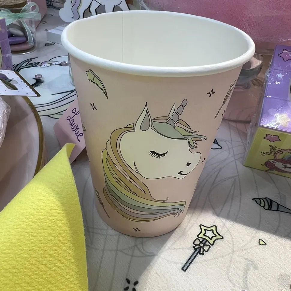 10 GOBELETS CARTON LICORNE ARC-EN-CIEL 27CL
