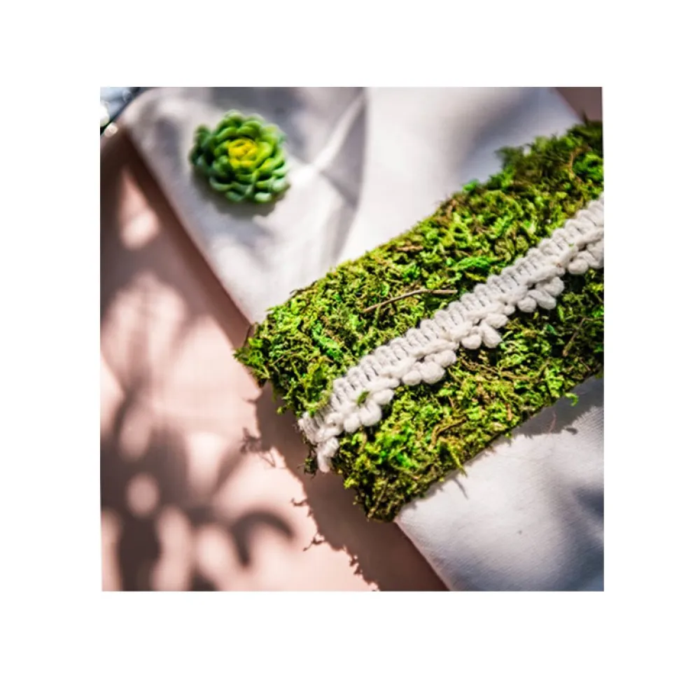 RUBAN DE TABLE MOUSSE NATURE VÉGÉTAL 5CMX5M VERT